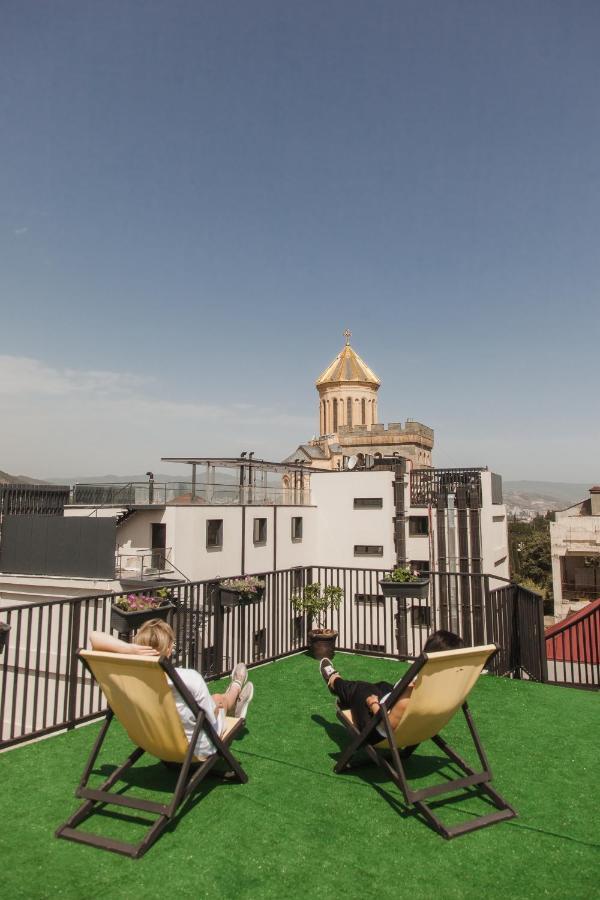 Hotel Tato & Coworking Space Tbilisi Buitenkant foto