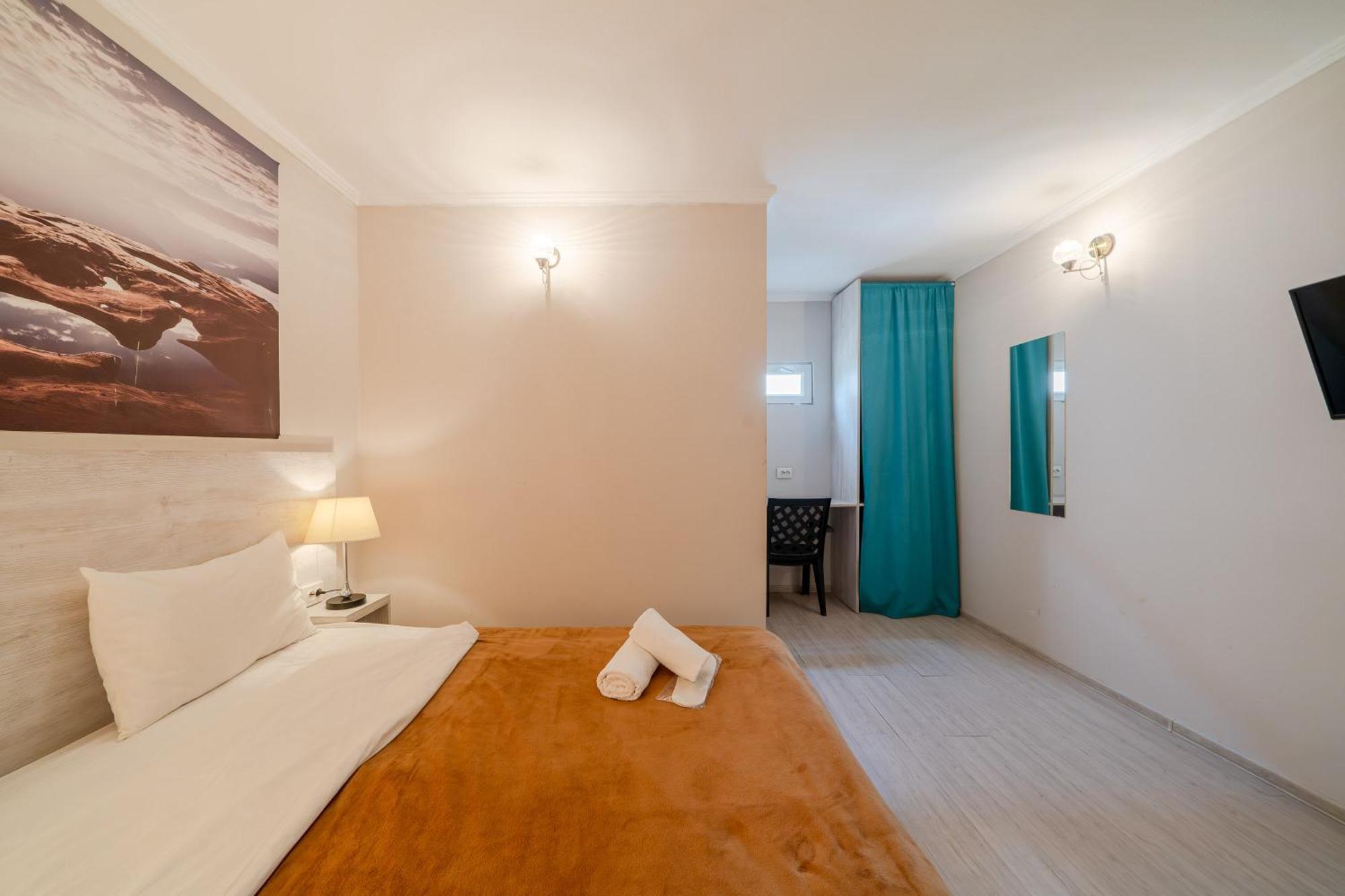 Hotel Tato & Coworking Space Tbilisi Buitenkant foto