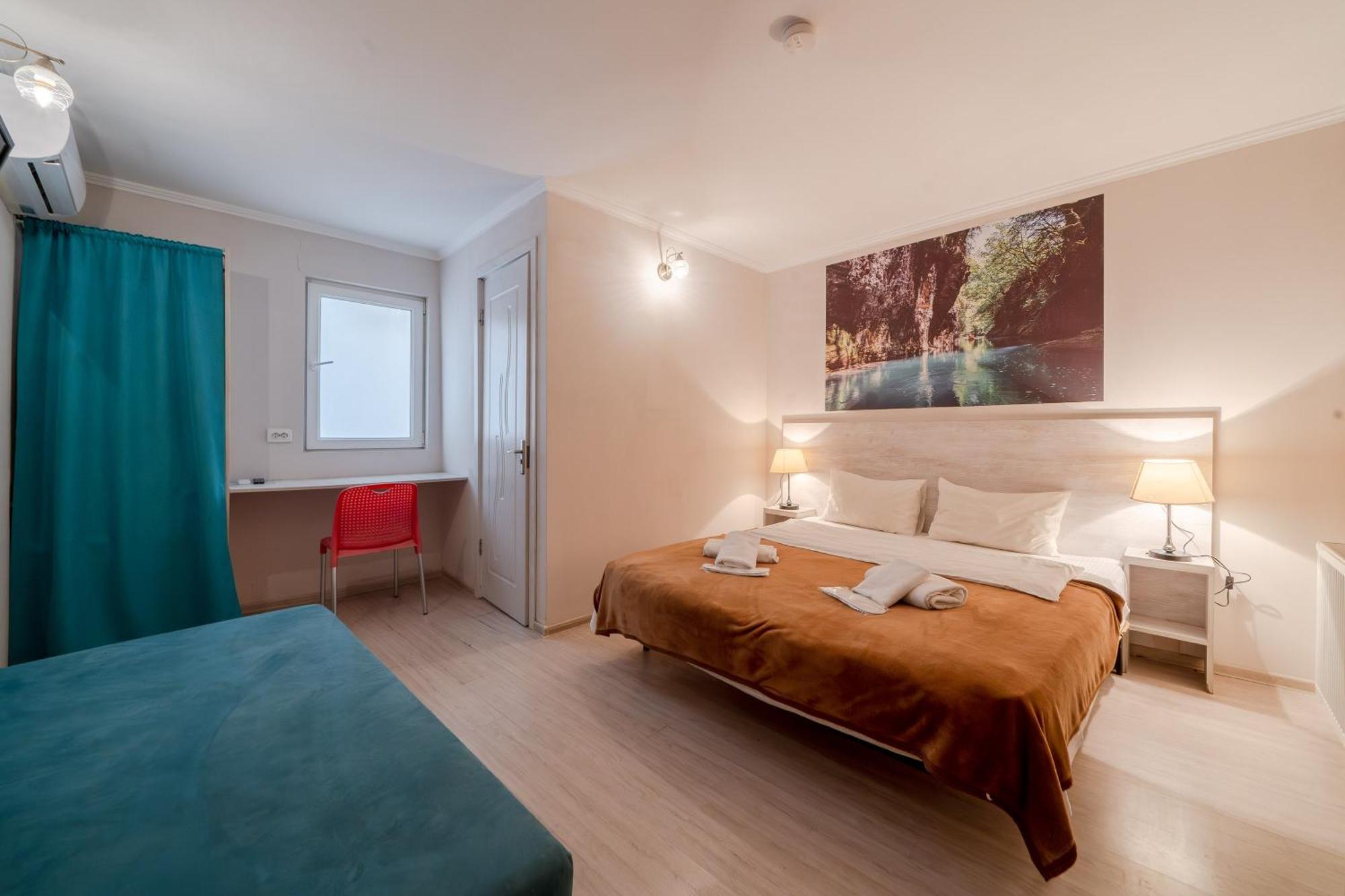 Hotel Tato & Coworking Space Tbilisi Buitenkant foto