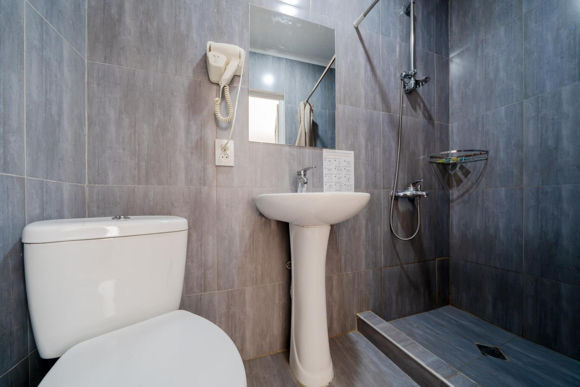 Hotel Tato & Coworking Space Tbilisi Buitenkant foto